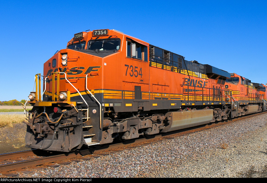 BNSF 7354